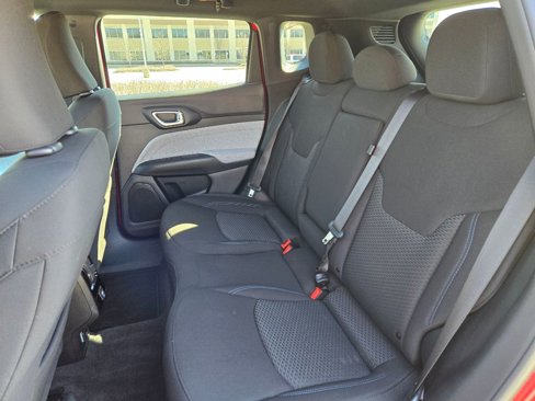 New 2023 Jeep Compass Sport image 27