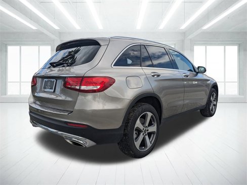 Used 2019 Mercedes-Benz GLC 300 image 6