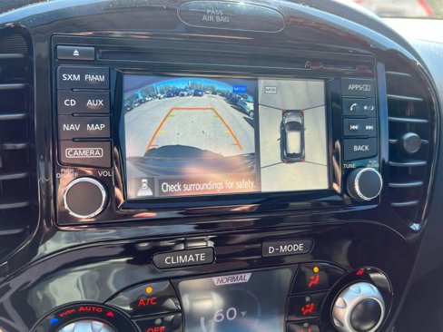 Used 2015 Nissan Juke SL image 16