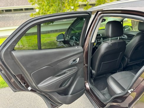 Used 2015 Buick Encore Convenience image 14