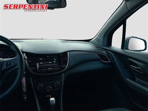 Used 2017 Chevrolet Trax LT image 23