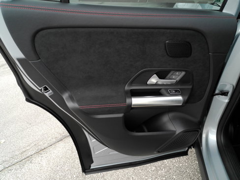 Certified 2025 Mercedes-Benz GLA 250 4MATIC image 14