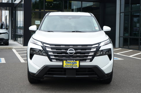 Used 2024 Nissan Rogue SV image 8