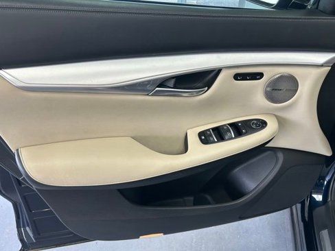 Used 2019 INFINITI QX50 Essential w/ Premium Heat Package image 15