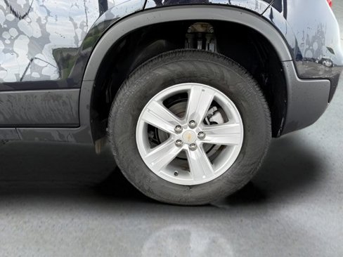 Used 2021 Chevrolet Trax LT w/ Driver Confidence Package image 16