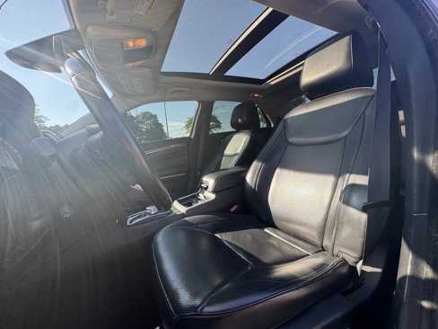 Used 2019 Chrysler 300 Limited image 10