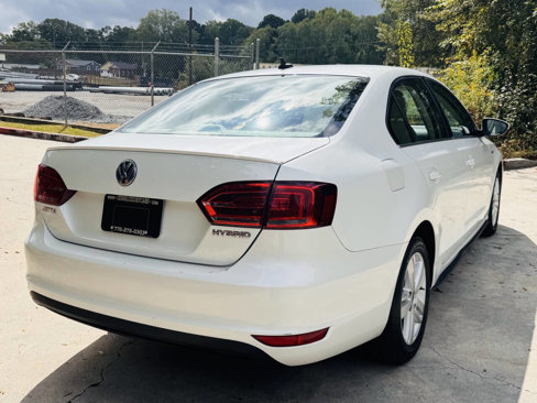 Used 2013 Volkswagen Jetta SEL image 5
