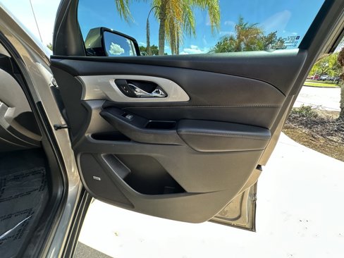 Used 2019 Chevrolet Traverse LT w/ LT Premium Package image 34