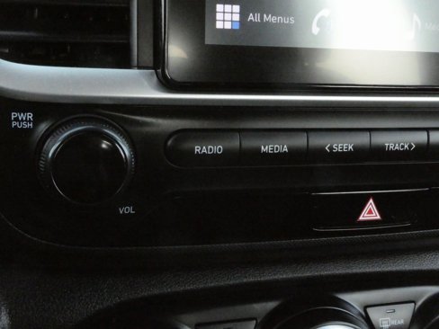 Used 2024 Hyundai Venue SEL image 35
