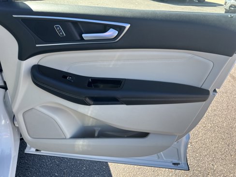 Used 2015 Ford Edge Titanium w/ Equipment Group 302A image 27