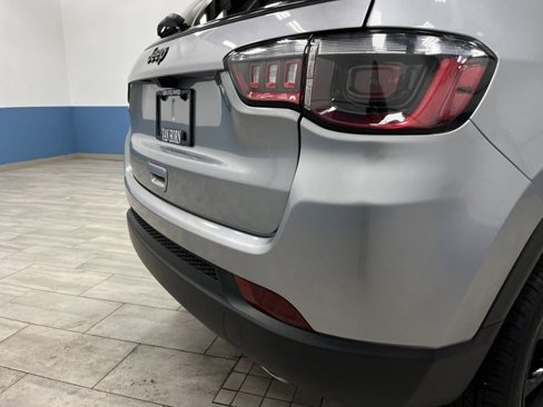 Used 2022 Jeep Compass Altitude image 30