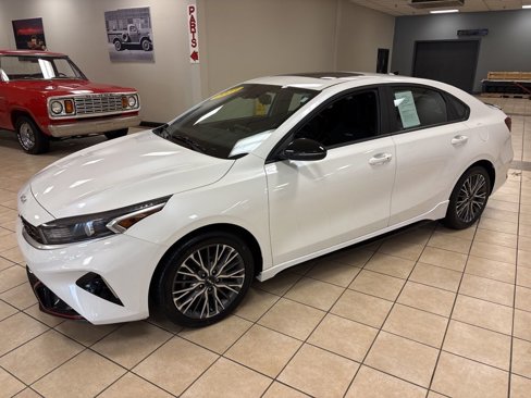 Used 2023 Kia Forte GT-Line w/ GT-Line Premium Package image 3