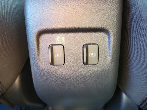 Certified 2024 Nissan Kicks SV image 14
