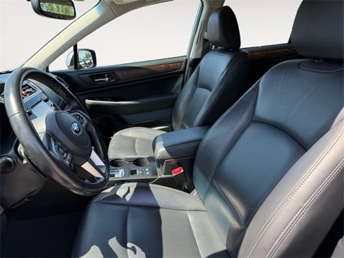 Used 2015 Subaru Outback 2.5i Limited image 9