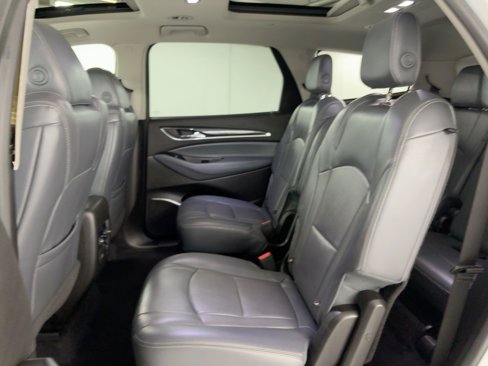 Used 2018 Buick Enclave Premium image 27