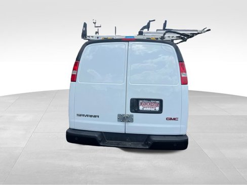 Used 2022 GMC Savana 2500 w/ Driver Convenience Package image 6