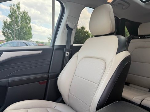 Used 2022 Ford Escape SEL image 23