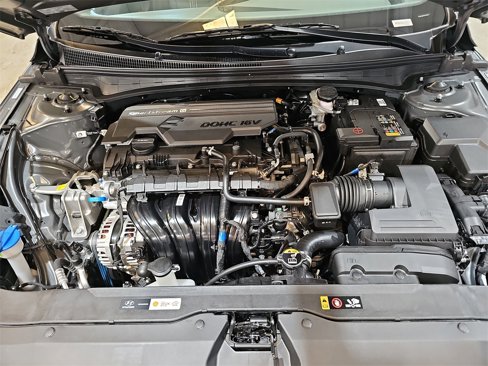 New 2025 Hyundai Elantra Sport image 28
