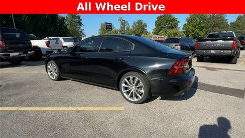 Used 2019 Volvo S60 T6 Momentum w/ Multimedia Package image 7