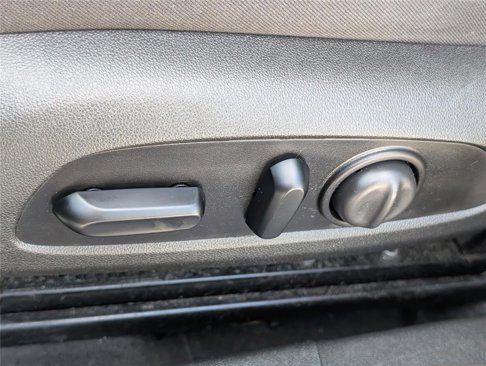 Used 2021 Chevrolet Malibu LT image 19
