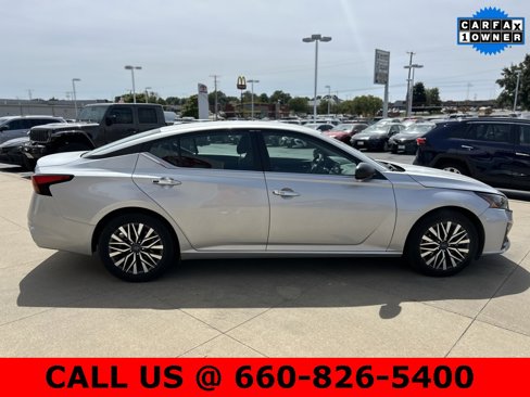 Used 2024 Nissan Altima 2.5 SV image 3