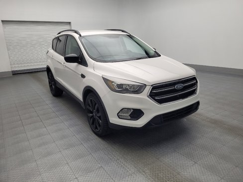 Used 2017 Ford Escape SE w/ SE Sport Appearance Package image 13