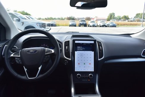 Used 2022 Ford Edge SEL w/ Convenience Package image 37