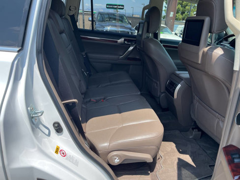 Used 2012 Lexus GX 460 Premium image 32
