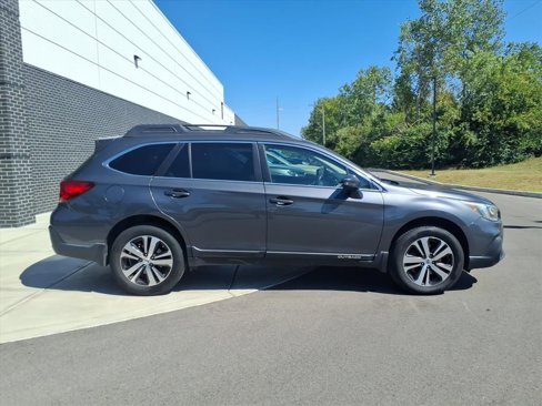 Used 2018 Subaru Outback 2.5i Limited image 7