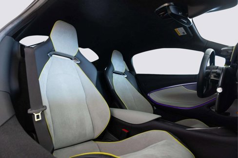 Used 2023 McLaren Artura image 12