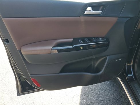 Used 2017 Kia Sportage SX image 21