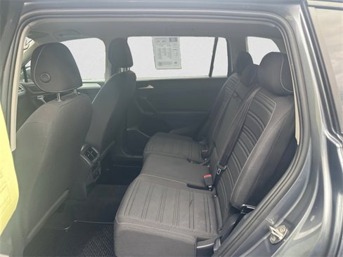 Used 2022 Volkswagen Tiguan S image 13