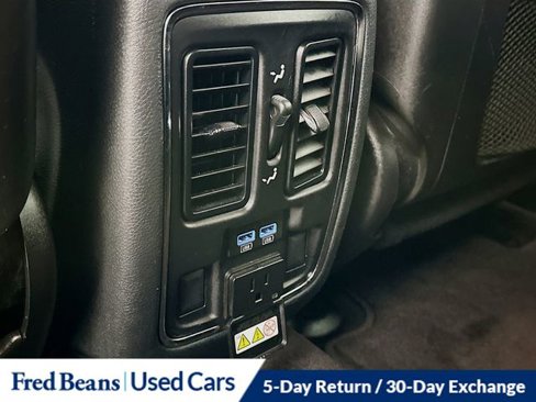 Used 2019 Jeep Grand Cherokee Limited image 28