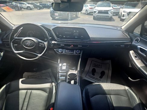 Used 2020 Hyundai Sonata SEL w/ Premium Package image 13