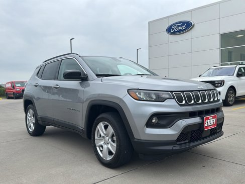 Used 2022 Jeep Compass Latitude w/ Convenience Group image 1