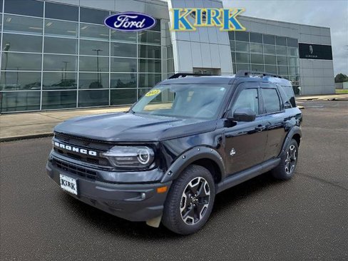 Certified 2023 Ford Bronco Sport Outer Banks w/ Tech Package image 2