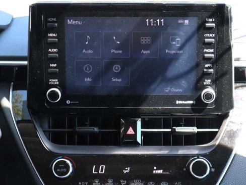Used 2022 Toyota Corolla LE image 14