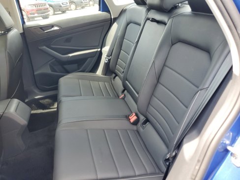 Used 2024 Volkswagen Jetta SE image 29