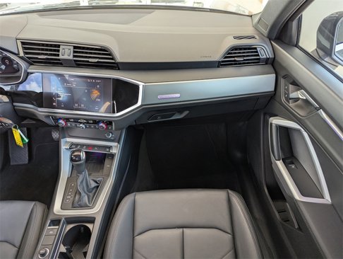 Used 2022 Audi Q3 2.0T Premium Plus image 16