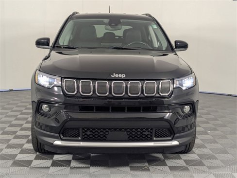 Used 2022 Jeep Compass Limited image 3