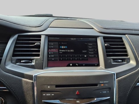Used 2015 Lincoln MKS AWD image 11