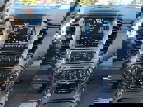 Used 2015 Chevrolet Tahoe LTZ image 19