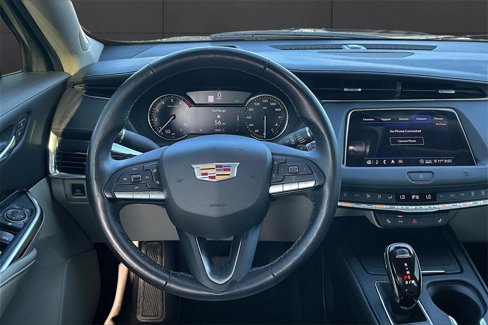 Used 2020 Cadillac XT4 Luxury w/ Cold Weather Package image 5