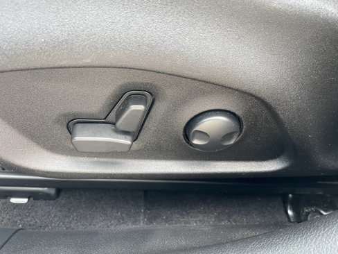 Used 2022 Jeep Renegade Limited image 13