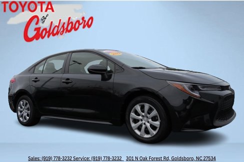 Used 2022 Toyota Corolla LE image 1
