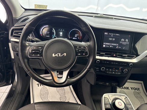Used 2022 Kia Niro EX w/ Cold Weather Package image 9