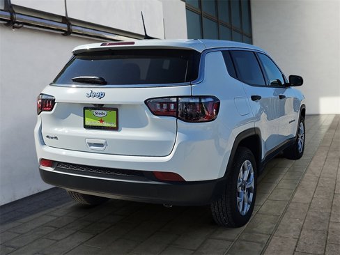 New 2025 Jeep Compass Sport image 5
