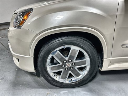 Used 2011 GMC Acadia Denali image 19