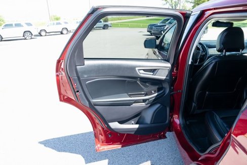 Used 2019 Ford Edge SEL w/ Equipment Group 201A image 12