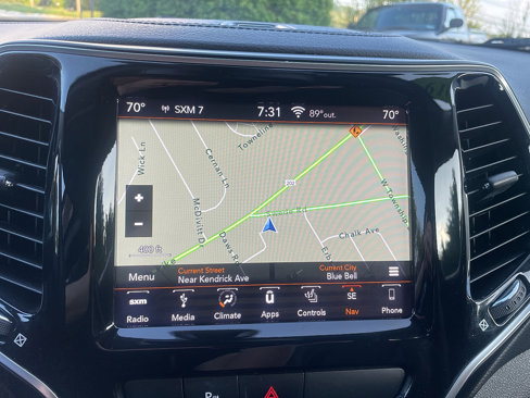Used 2019 Jeep Cherokee Limited image 54
